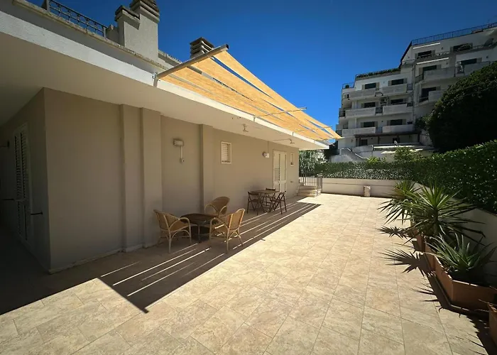 Konukevi Andromeda Otranto